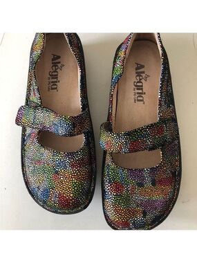 Size 35 Alegria Feliz Mary Jane Rainbow Mosaic Confetti Clogs Pebble Leather